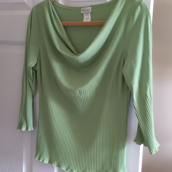 NICOLA Tops - /celery top new